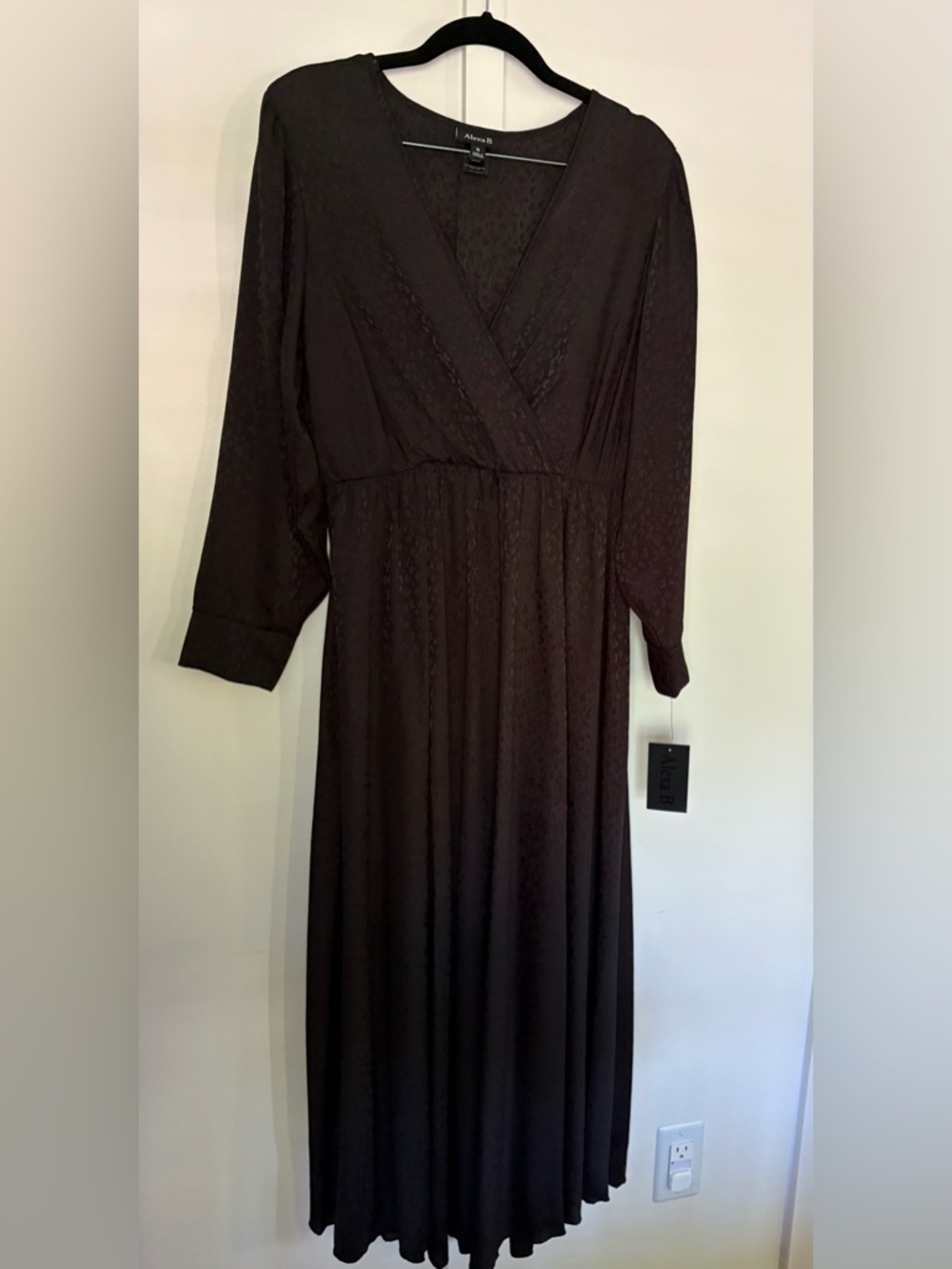 Alexa B Long Sleeve Maxi Dress - Black - Cheetah Detail - NWT - Size 8